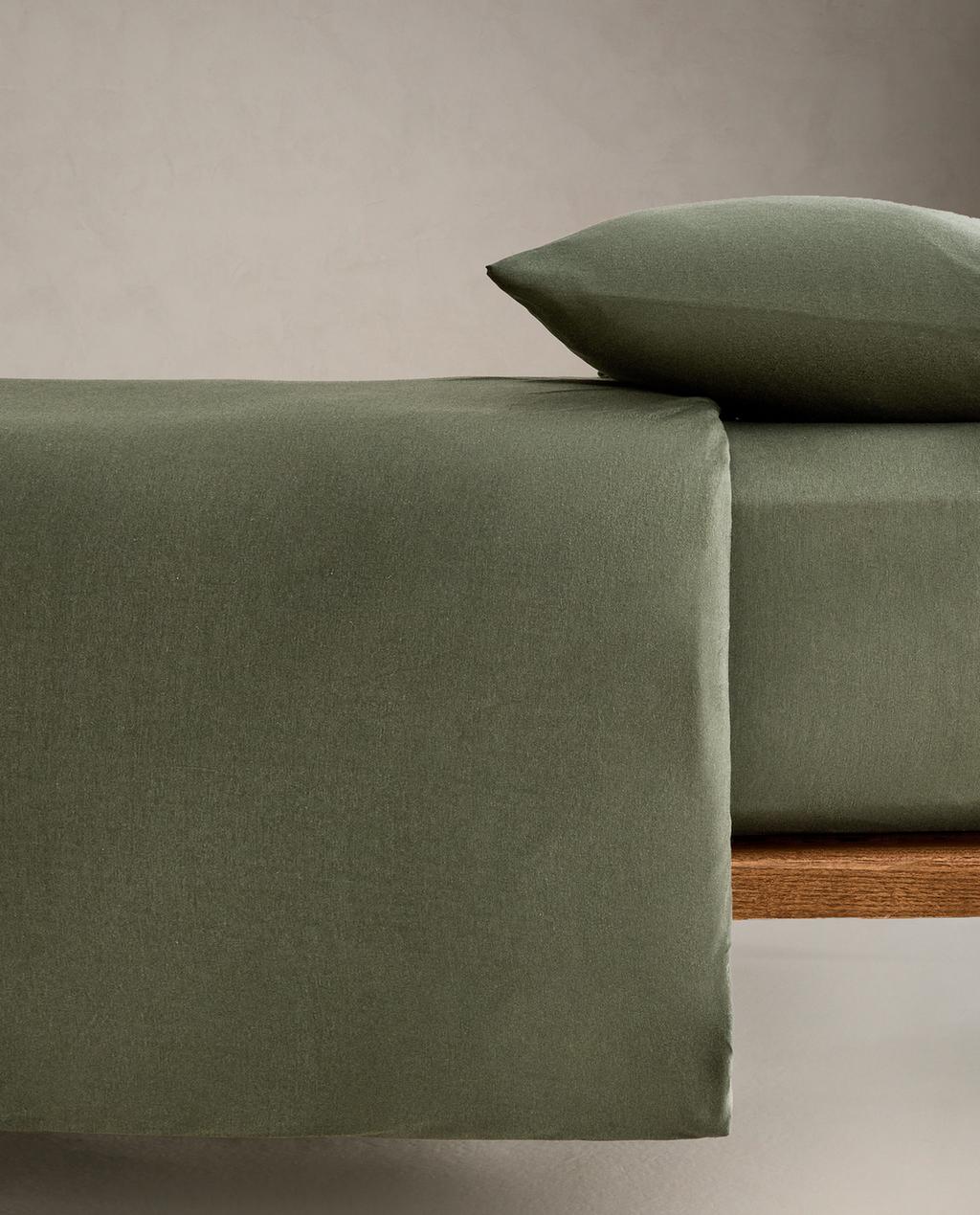 48124088500-a1.jpg